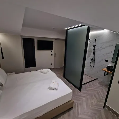 Tirana Room Rentals *