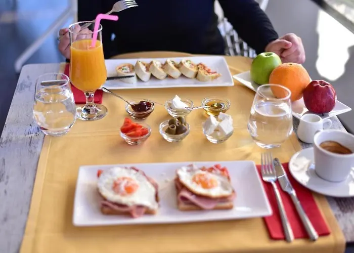 Tirana Room Rentals * تيرانا